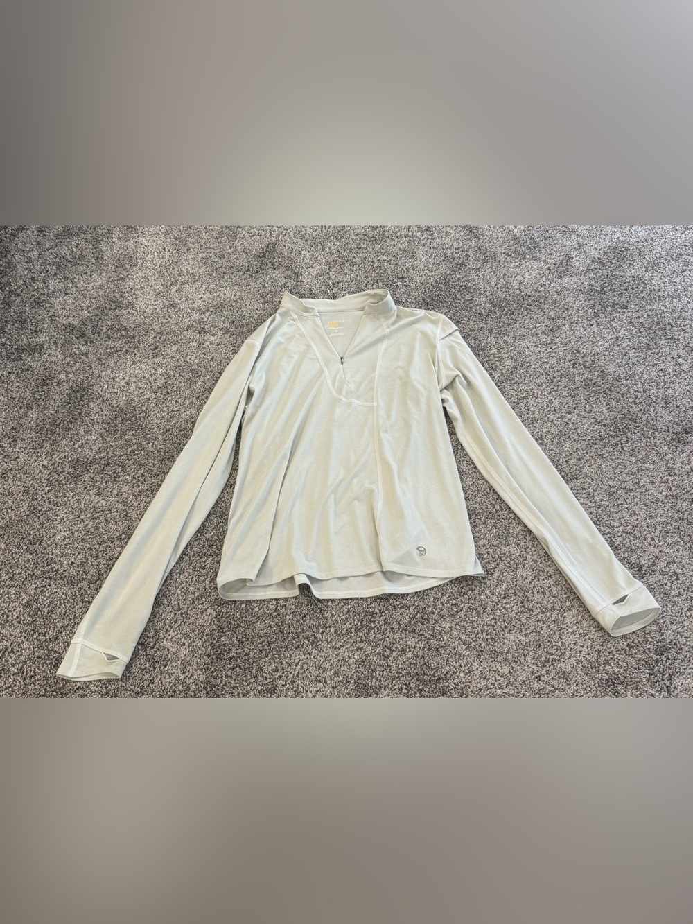 Mountain Hardwear Light Sage Long Sleeve Zip V-Neck Top